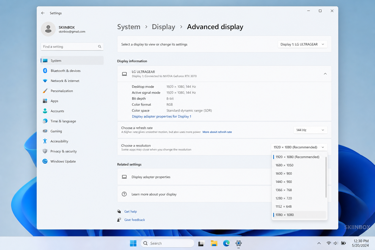 Windows display settings custom resolution